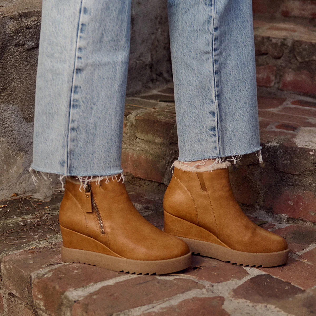 Analia Shearling Boot - Image 11