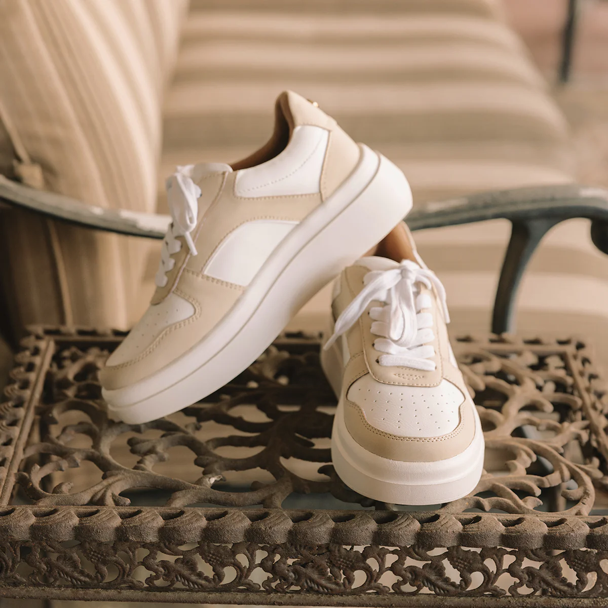 Emma Flatform Sneaker - Image 5