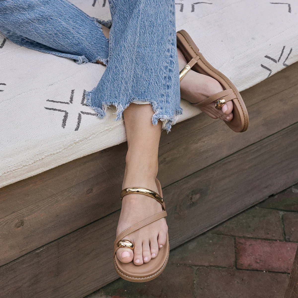 Hilari Toe-Ring Sandal - Image 15