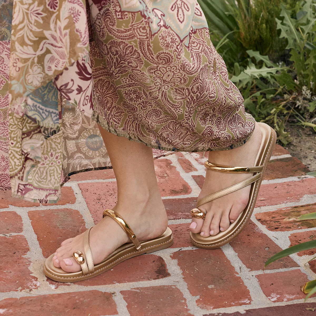 Hilari Toe-Ring Sandal - Image 16