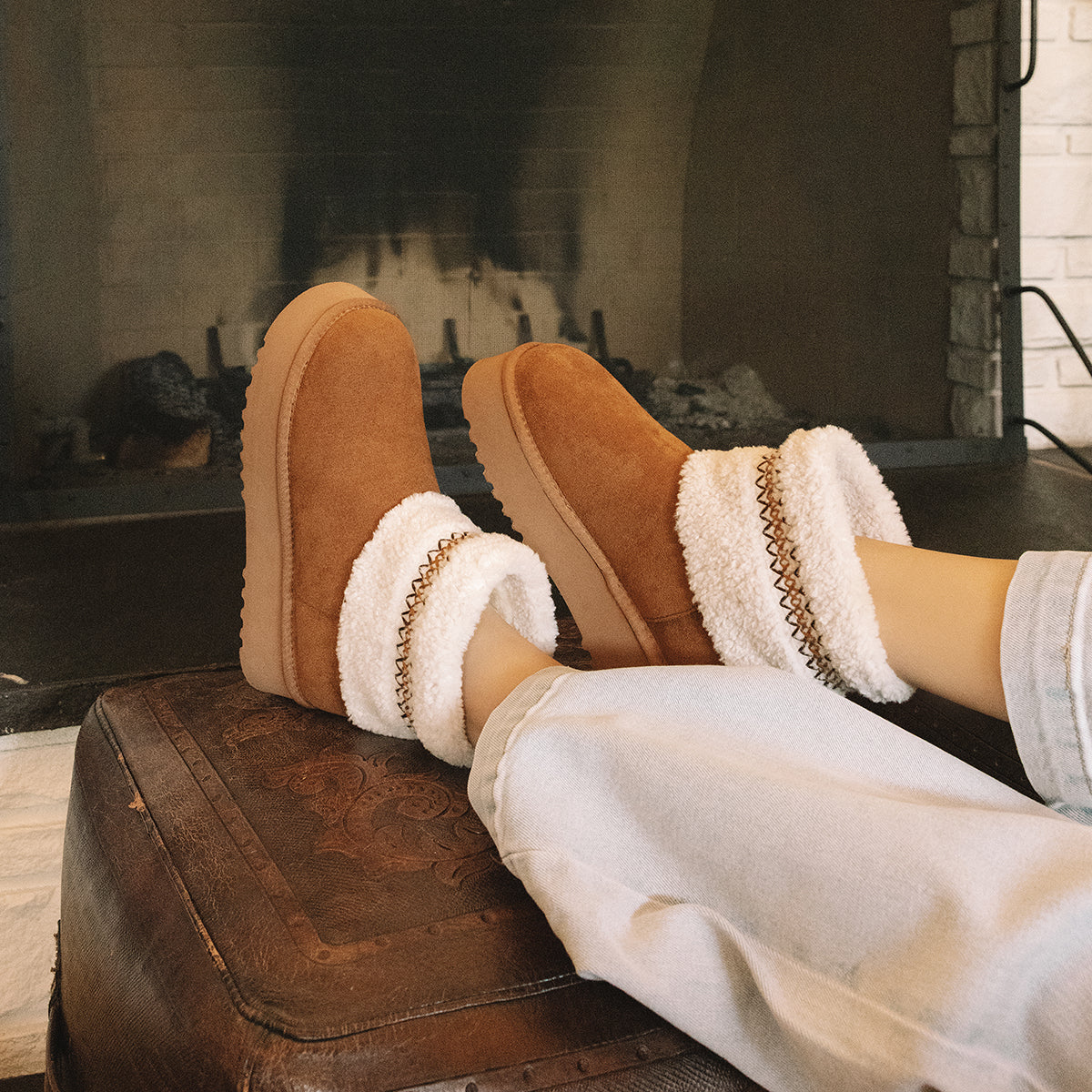 Hiraya Shearling Flatform Boot - Image 14