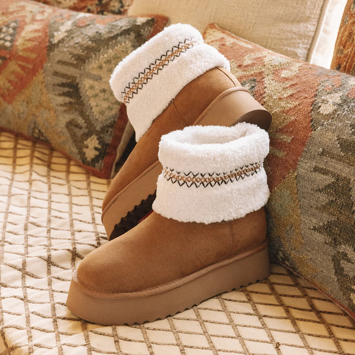 Hiraya Shearling Flatform Boot - Image 5