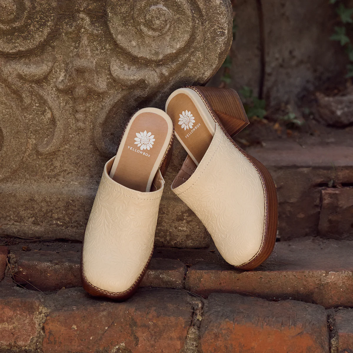 Ivaria Platform Clog - Image 5