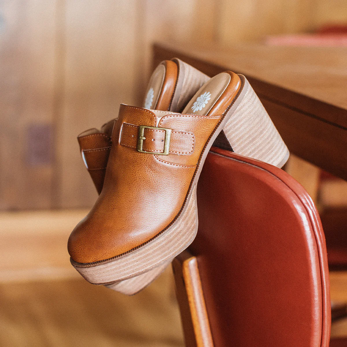 Larry Platform Clog - Image 10