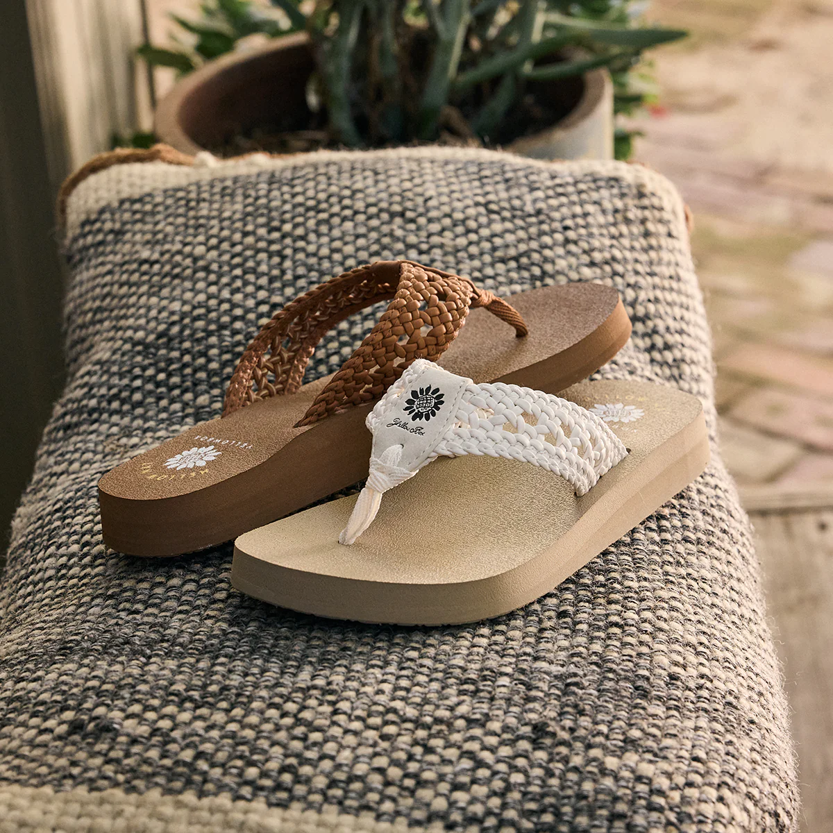 Niles Flip Flop - Image 12
