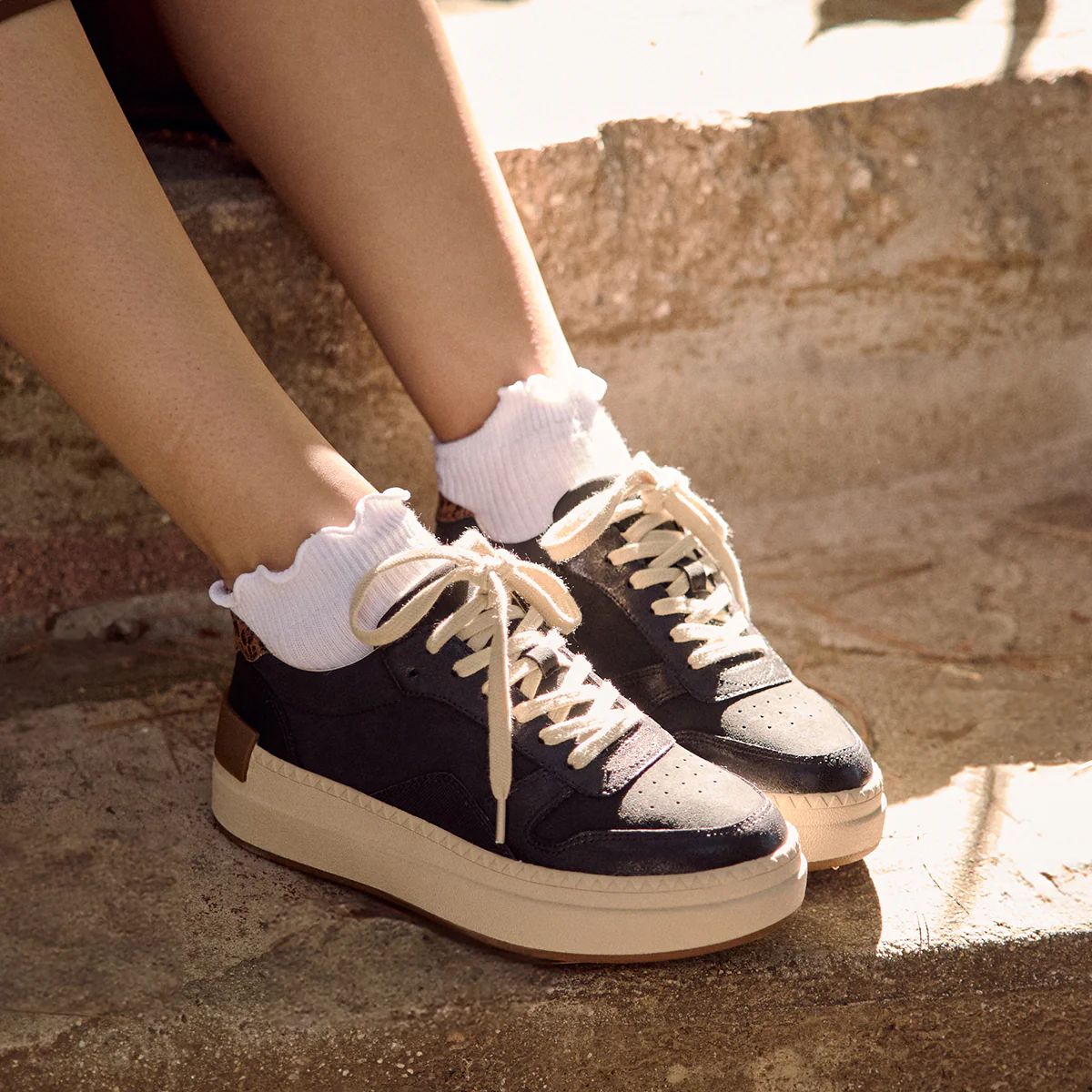 Oberlin Flatform Sneaker - Image 16
