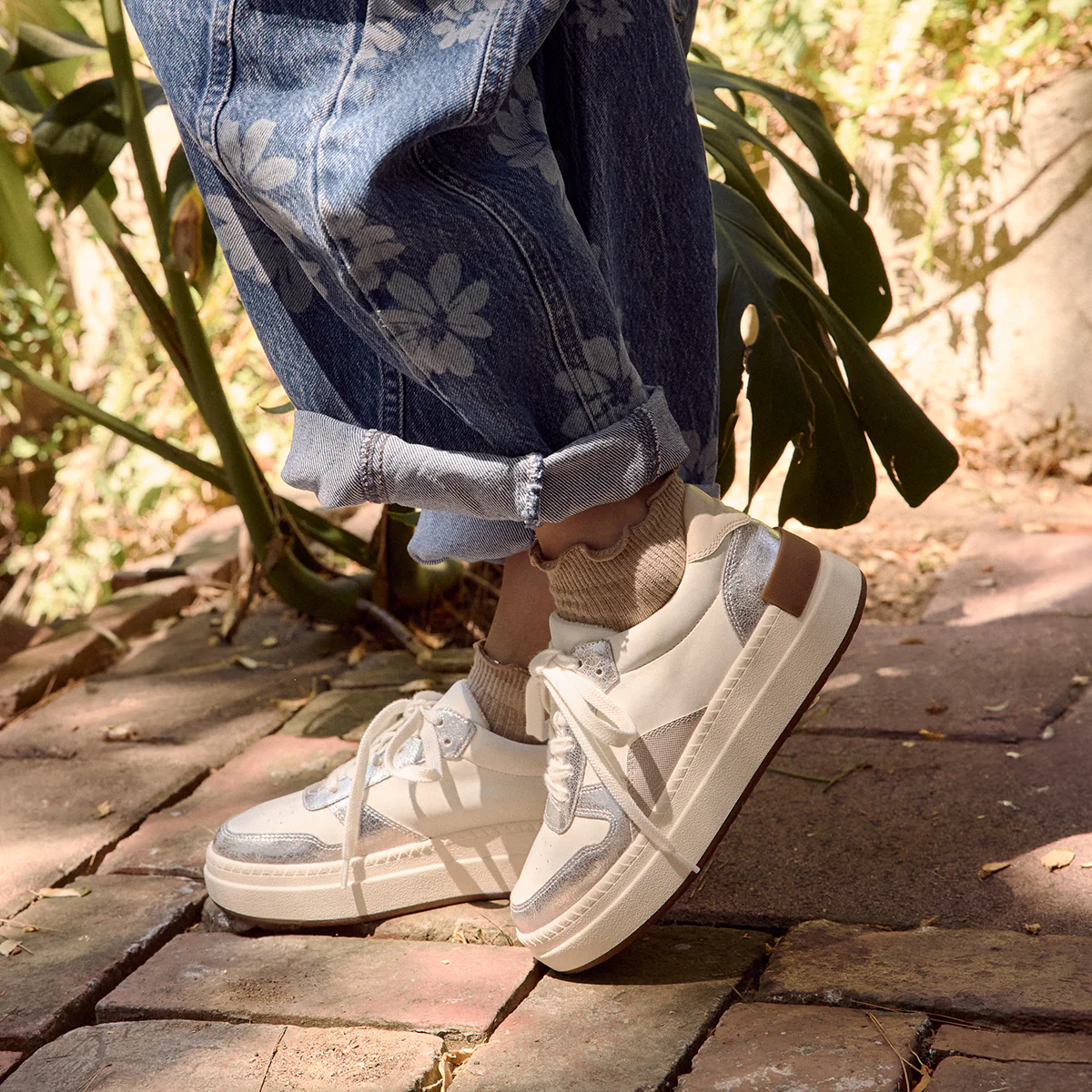 Oberlin Flatform Sneaker - Image 5